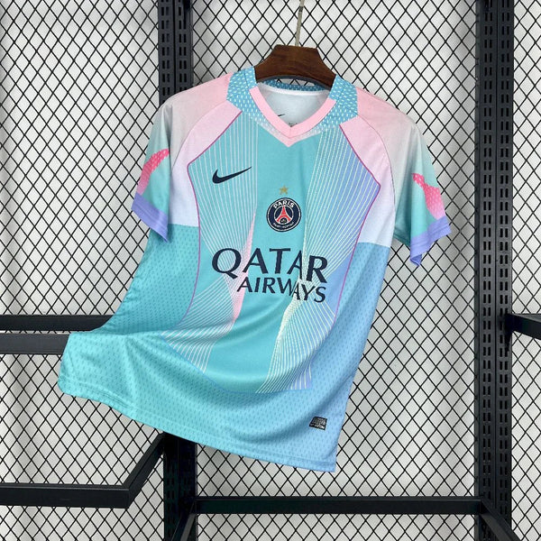 MAILLOT PSG CONCEPT BLEU CIEL ET ROSE 2025/2026